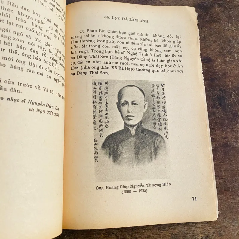 Hương Giang cố sự - Nguyễn Đắc Xuân (1986)  1000207