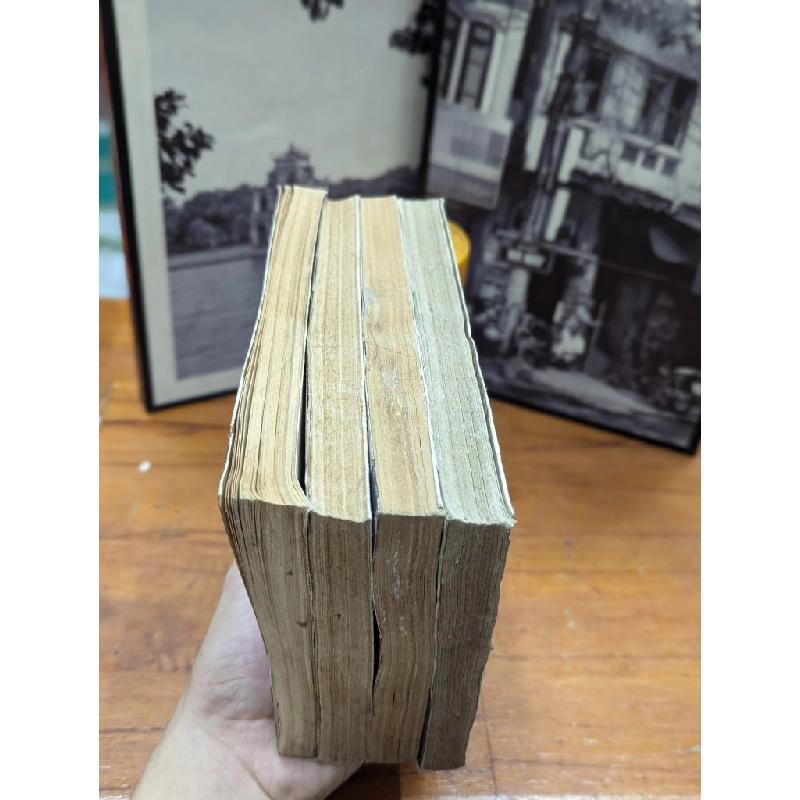 ĐỐNG RÁC CŨ ( BỘ 4 TẬP) - NGUYỄN CÔNG HOAN 166152