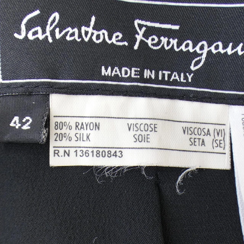 Áo khoác SALVATORE FERRAGAMO 638309