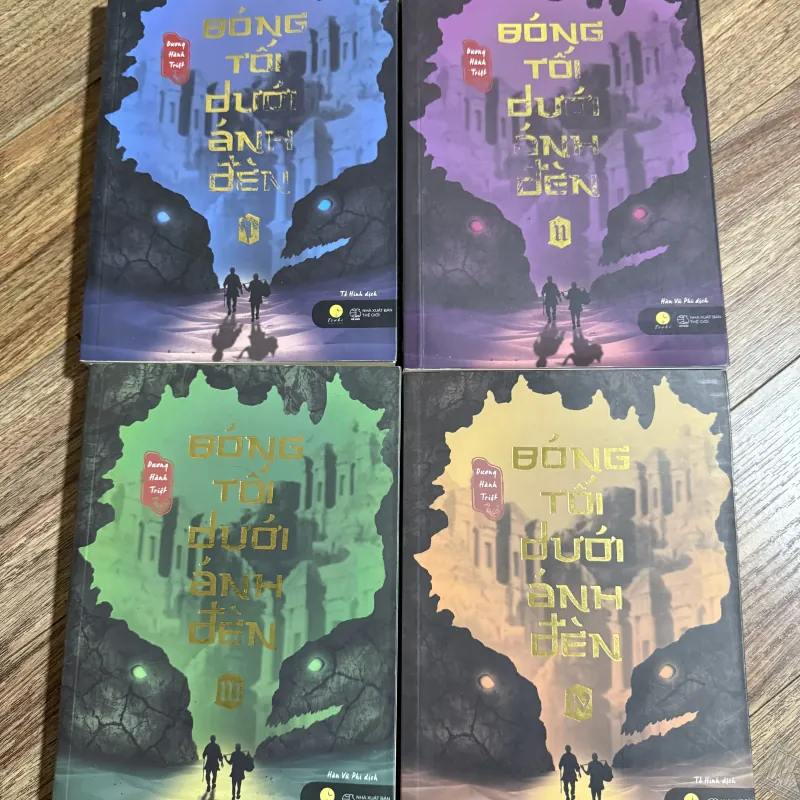 Bóng tối dưới ánh đèn full 966542