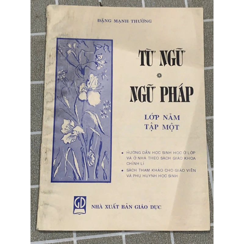 TỪ NGỮ - NGỮ PHÁP LỚP NĂM TẬP MỘT 545822