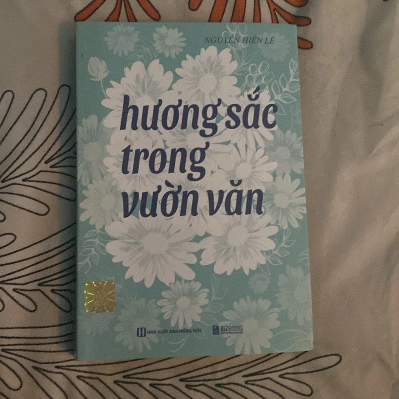 Giảm 70% - Hương sắc trong vườn văn 503227