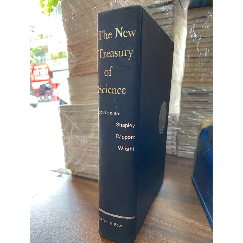 The New Treasury of Science 325545