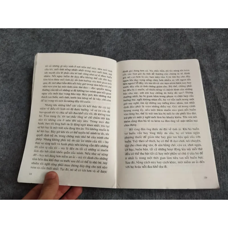 MƯỜI NGÀY - BÔCAXIÔ 574621