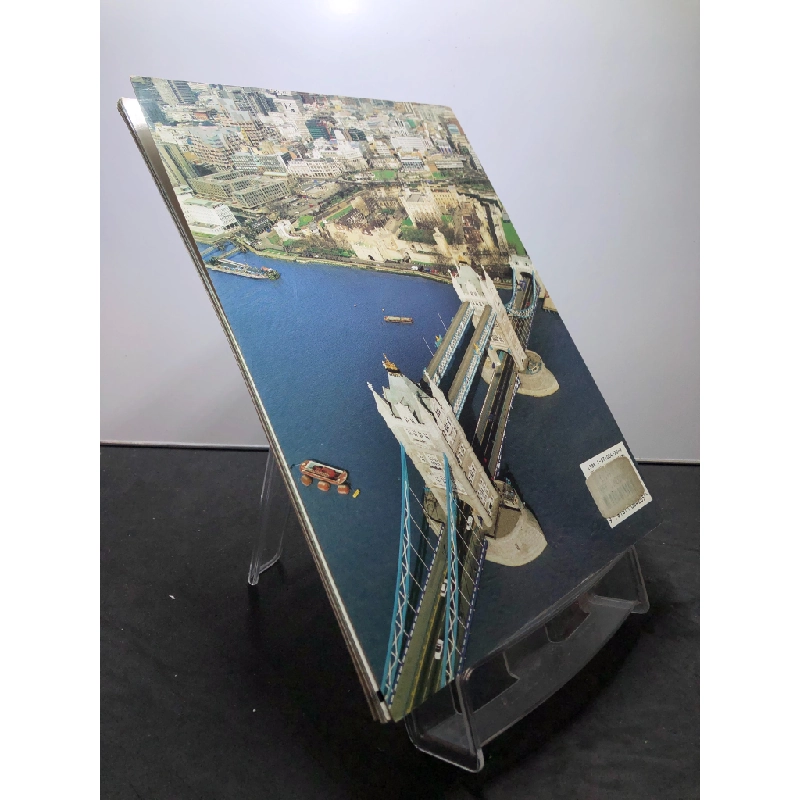 OVER LONDON mới 85% bẩn nhẹ HPB2707 NGOẠI VĂN 458725