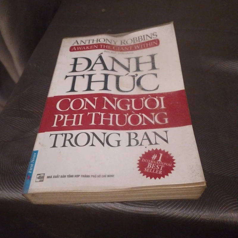 Sách - Đánh thức con người phi thường trong bạn 325064