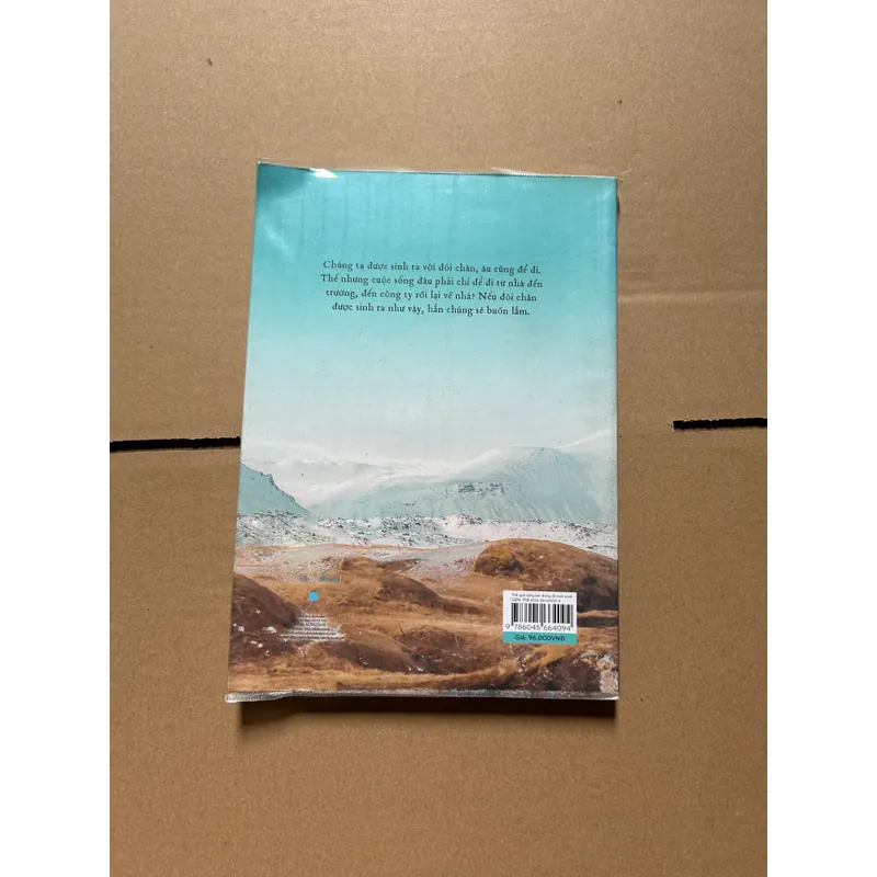 Thế giới rộng lớn đừng đi một mình 605696