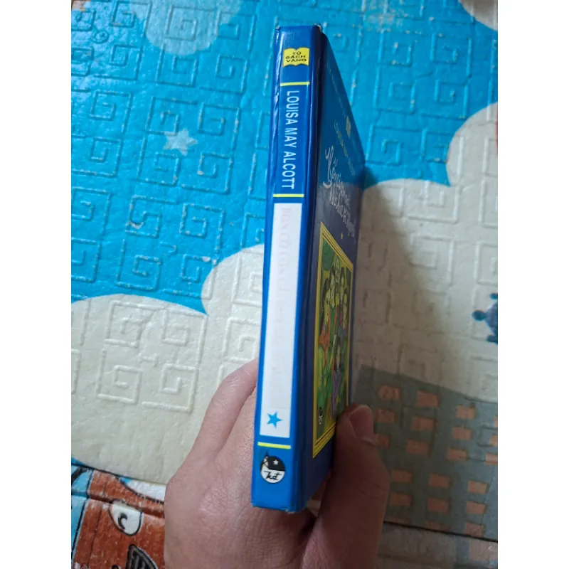 Bốn cô con gái nhà bác sĩ March tập 1 975381