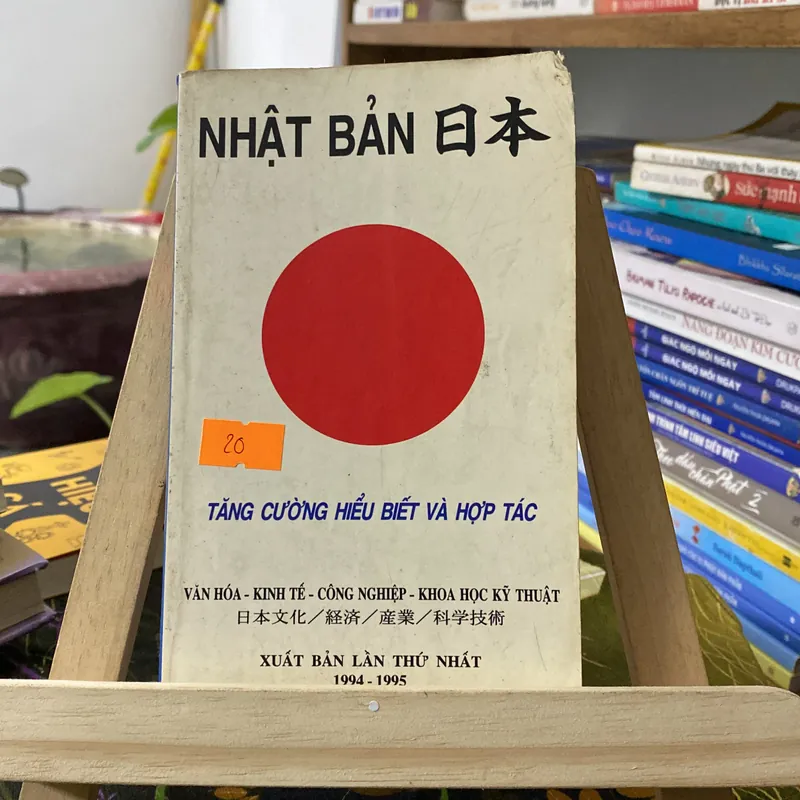 Sách Nhật Bản tăng cường hiểu biết và hợp tác  673997