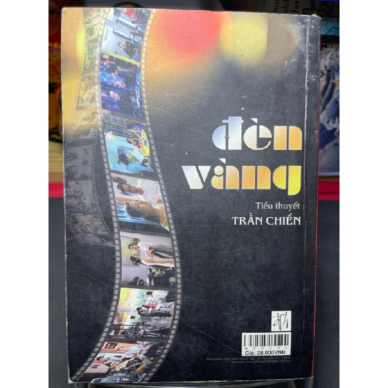 Đèn vàng 2005 mới 70% ố bẩn nhẹ Trần Chiến HPB0906 SÁCH VĂN HỌC 529756