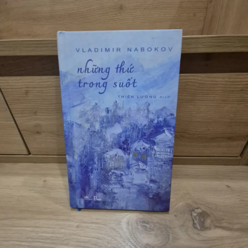 Sách "Những thứ trong suốt" 754344