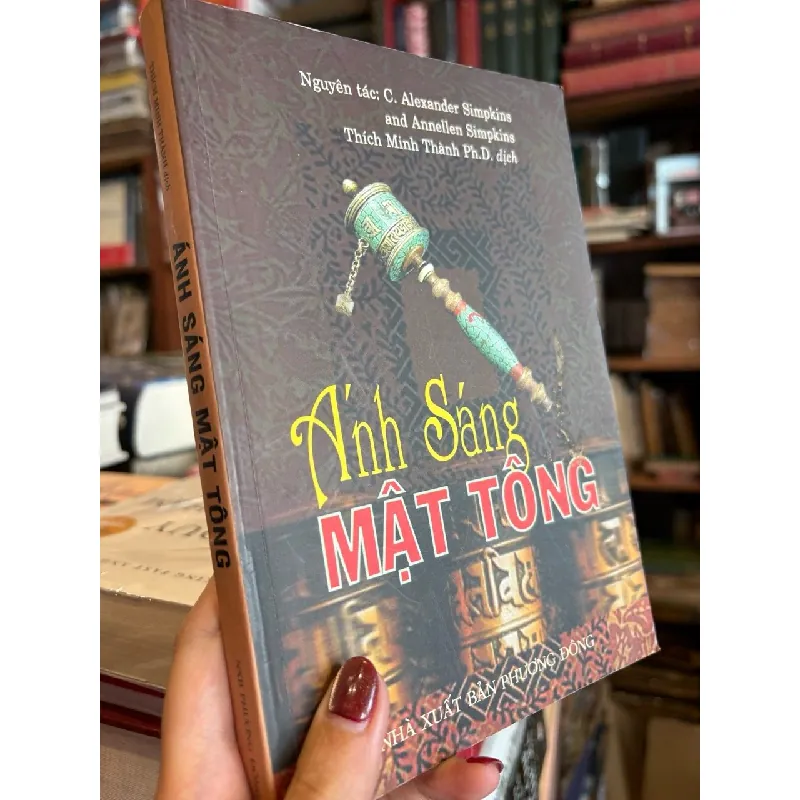 Ánh sáng mật tông - C. Alexander Simpkins and Annellen Simpkins 713425
