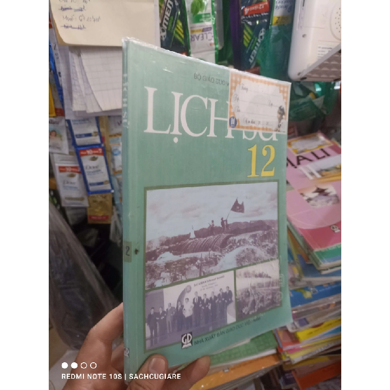 Lịch sử 12 2022 mới 90% Giáo khoa HCM2702 930347
