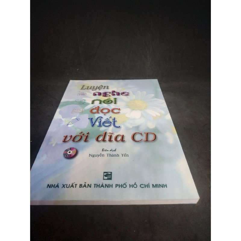 Luyện nghe nói đọc viết với đĩa cd mới 90% HCM1502 910871