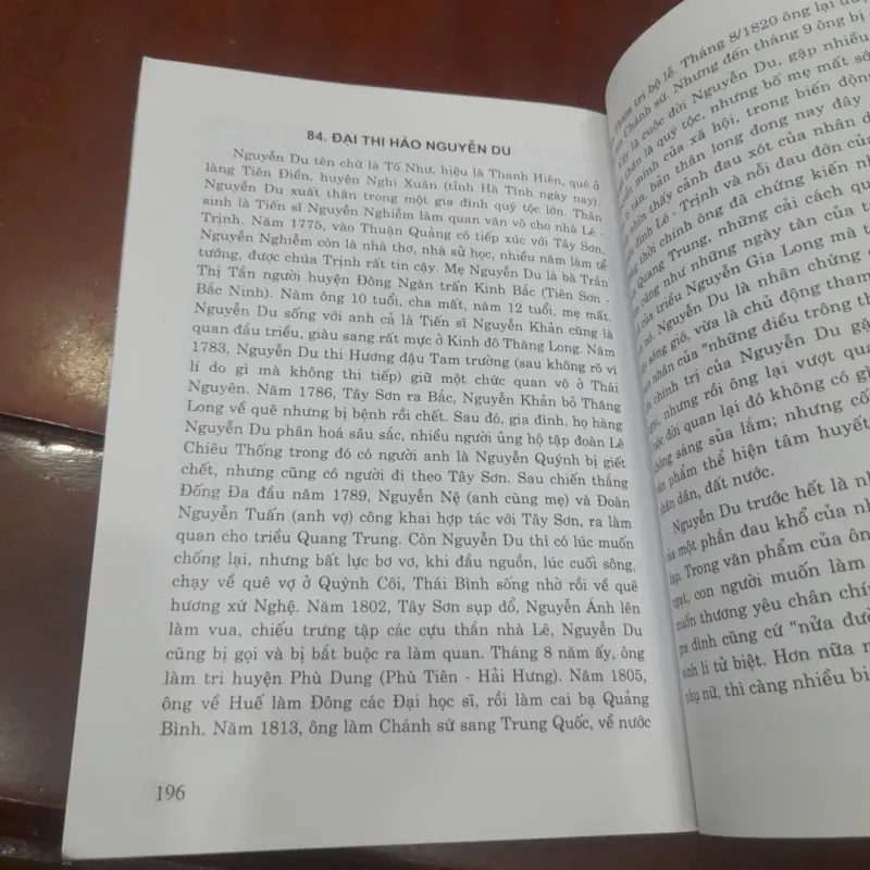 NHỮNG MẪU CHUYỆN LỊCH SỬ, quyển 1 1043602