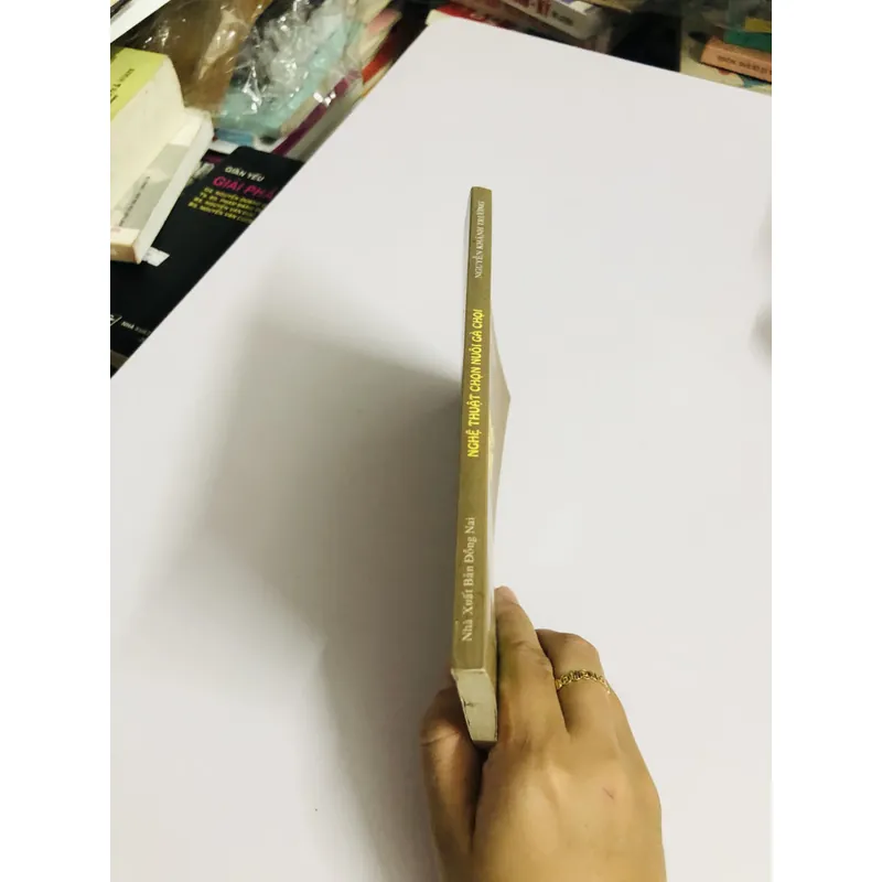 NGHỆ THUẬT CHỌN NUÔI GÀ CHỌI 726849