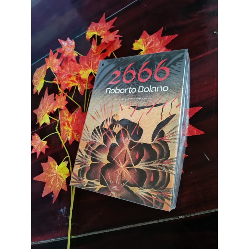 2666 Roberto Bolano - bìa cứng 192076