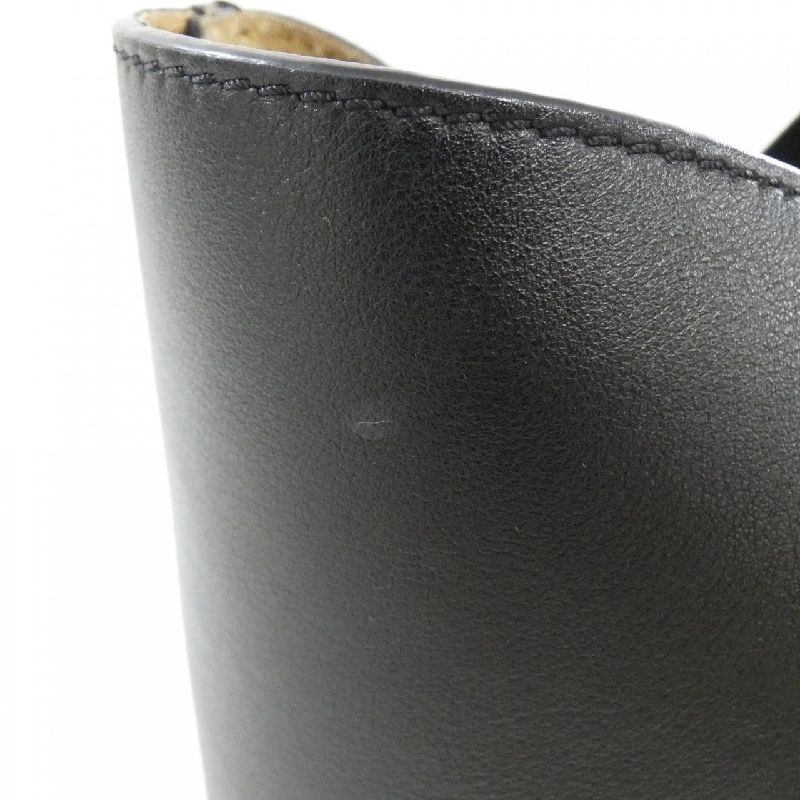 Túi xách bucket Pebble Loewe vừa 611815