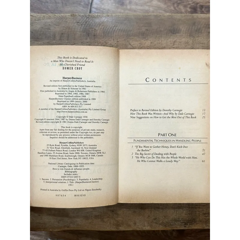 How to Win Friends & Influence People - Dale Carnegie 734913