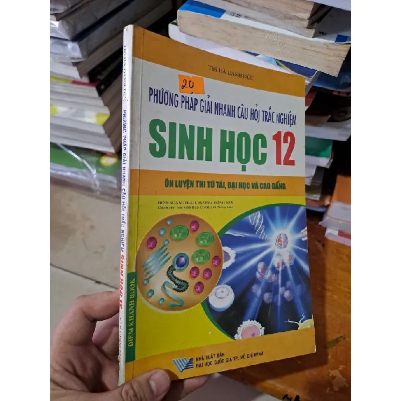 Sinh học 12 ôn luyện thi đại học cao đăng mới 90% 2009 mới 70% rách bìa HCM0808 GIÁO KHOA Blogmeo21025 579006