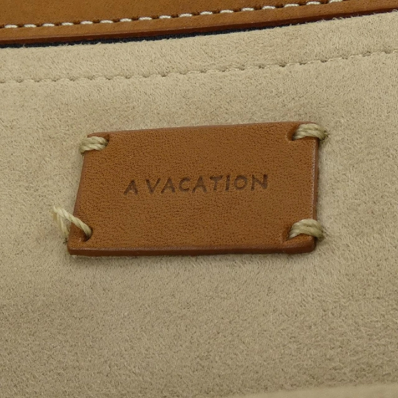 Túi A VACATION - Hàng hiệu Authentic 831588