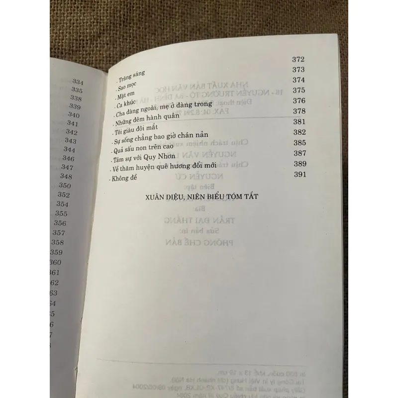 Xuân Diệu thơ và đời  1046493