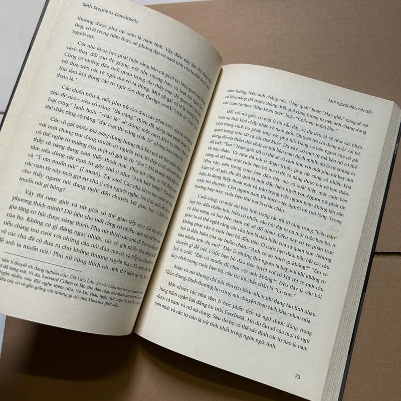 Mọi người đều nói dối 738704