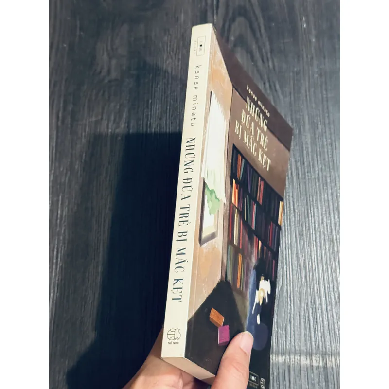 Những đứa trẻ mắc kẹt 607763