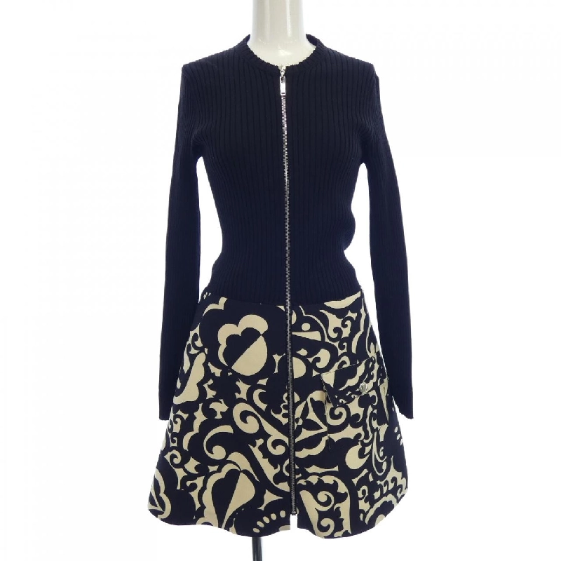 【Khuyến mãi】Đầm LOUIS VUITTON 652009