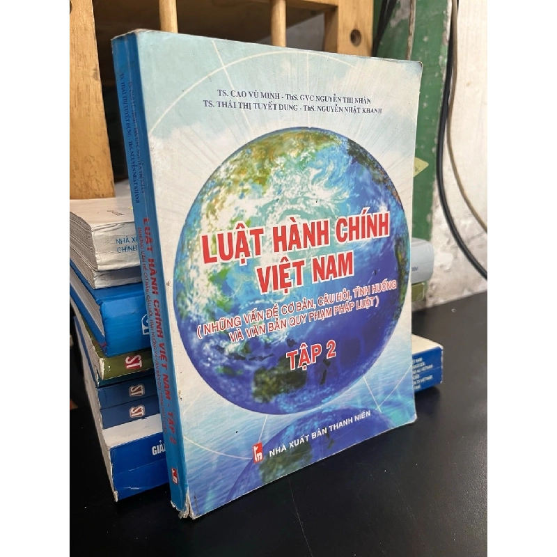 Luật hành chính Việt Nam - nhiều tác giả 746131