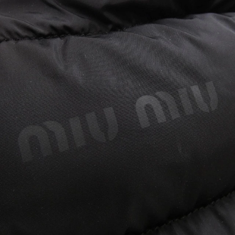 Giày bốt dài MIU MIU 662651