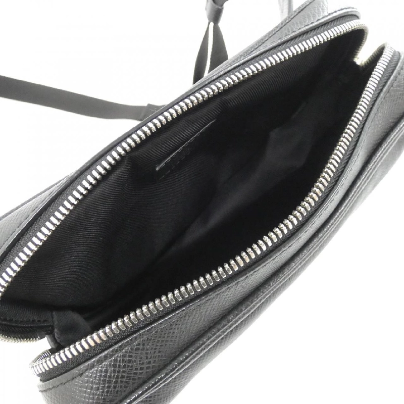 Túi đeo chéo Louis Vuitton Taiga Lama Bum Bag Outdoor M30245 612455