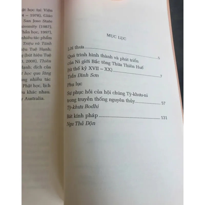 Sách Nghiên cứu Lịch sử và Phát Triển Ni Giới Bắc Tông Thừa Thừa Thiên Huế 640992