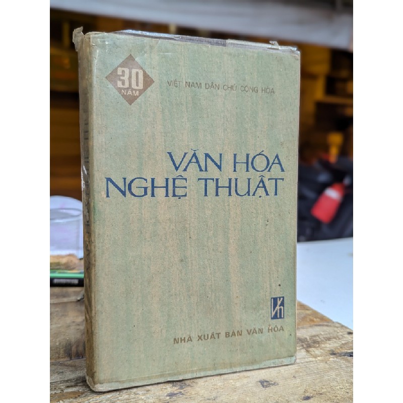 VĂN HOÁ NGHỆ THUẬT 1945-1975 - NHÓM BIÊN SOẠN 128805