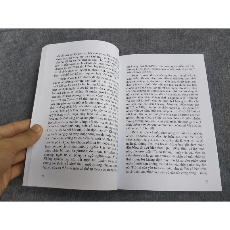 TIẾP NHẬN CẤU TRÚC VĂN CHƯƠNG - HỒ THẾ HÀ 570619