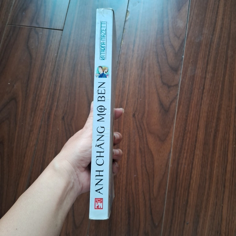 Anh chàng mộ bên 504985