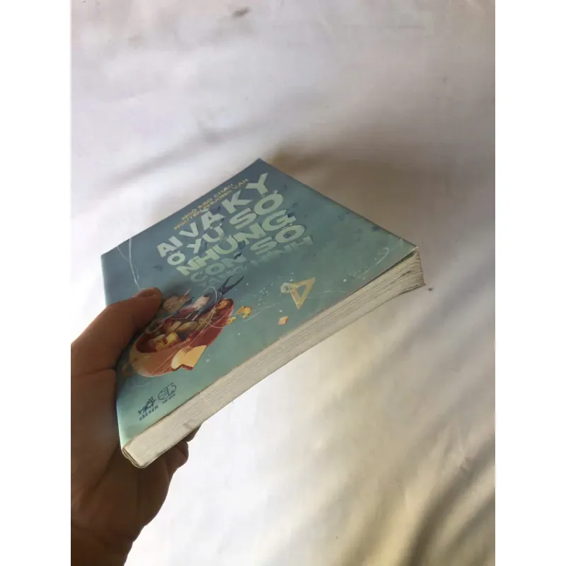 Ai Và Ky Ở Xứ Sở Những Con Số Tàng Hình - Nguyễn Phương Văn, GS Ngô Bảo Châu 788077