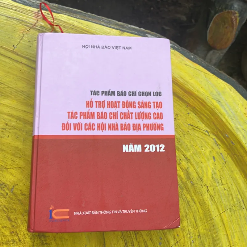 COMBO TÁC PHẨM ĐOẠT GIẢI GIẢI BÁO CHÍ QUỐC GIA LẦN THỨ VIII NĂM 2013 & TÁC PHẨM BCCL 2012 738061