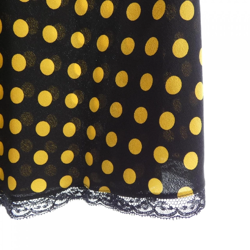 Chân váy MIU MIU MG620 1BYI - Hàng hiệu Authentic 814985