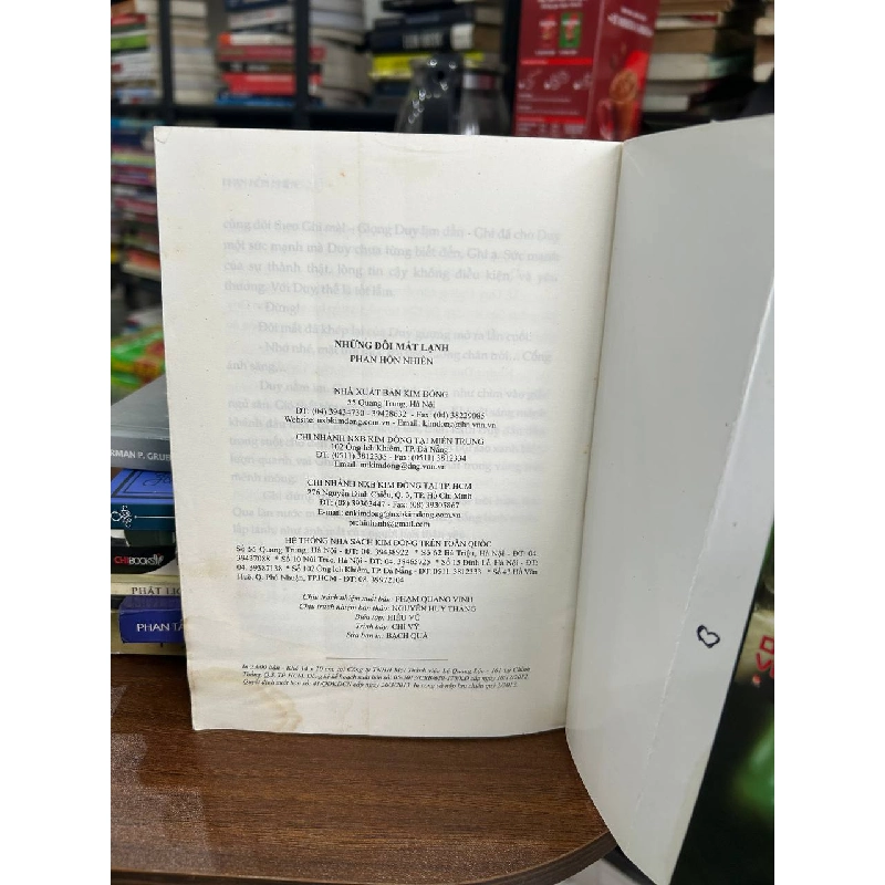 Những Đôi Mắt Lạnh - Phan Hồn Nhiên 973584