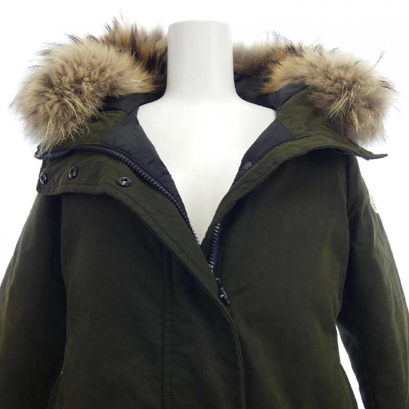 Áo khoác lông vũ MONCLER 641414