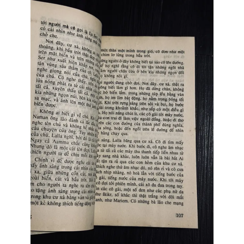 Sa mạc - Le Clezio 1022209