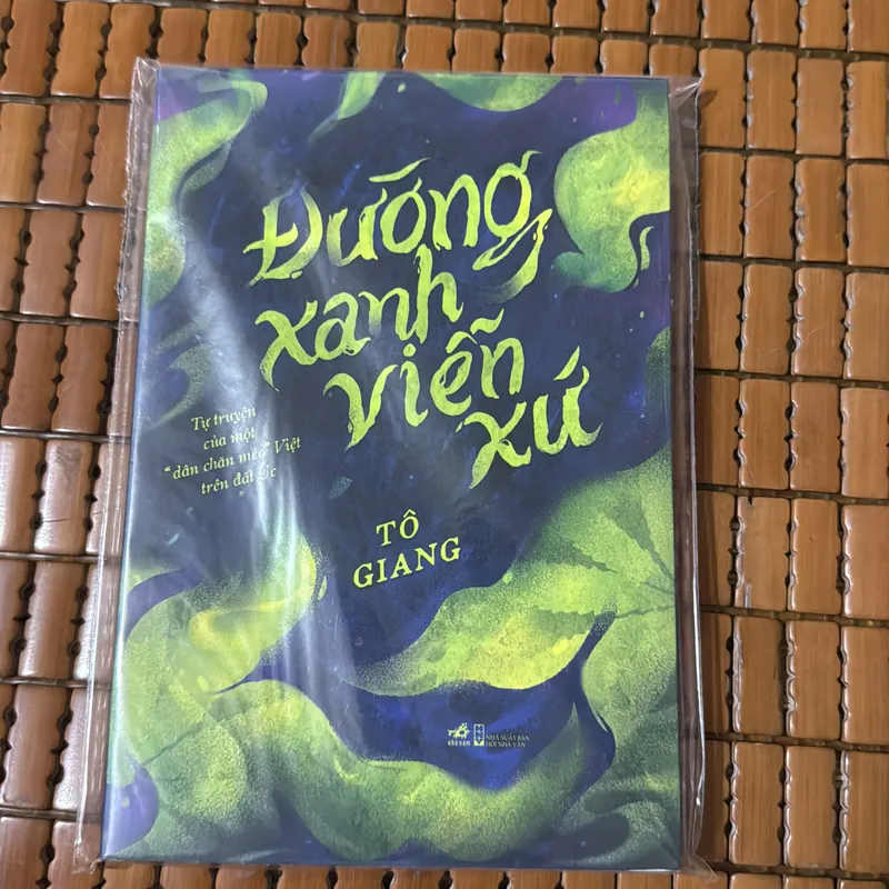 Đường xa viễn xứ - sách viết về trồng cần sa ở Úc 568597