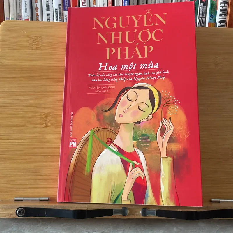 Nguyễn Nhược Pháp Hoa một mùa 693169
