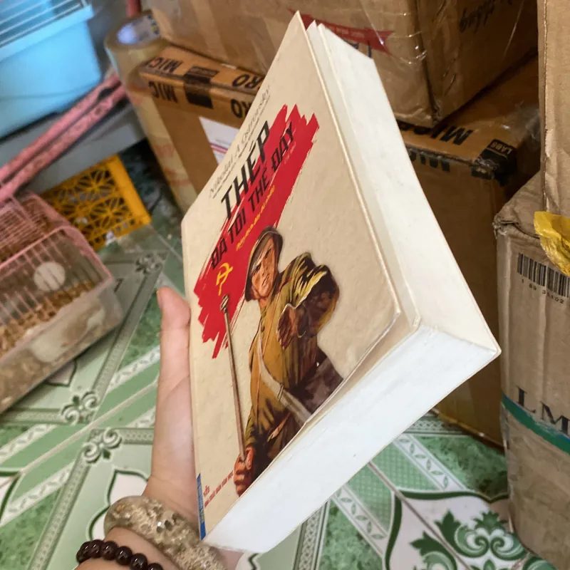 Thép đã tôi thế đấy của nhà văn Liên Xô Nikolai A. Ostrovsky 1001874