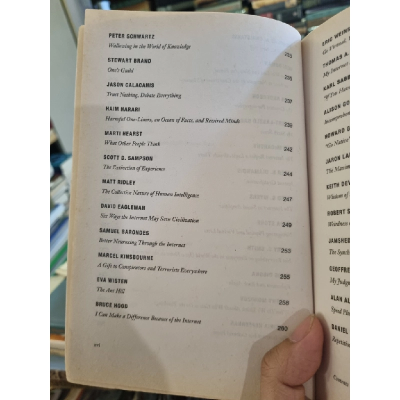 IS THE INTERNET CHANGING THE WAY YOU THINK - THE NET'S IMPACT ON OUR MINDS AND FUTURE - John Brockman 120960