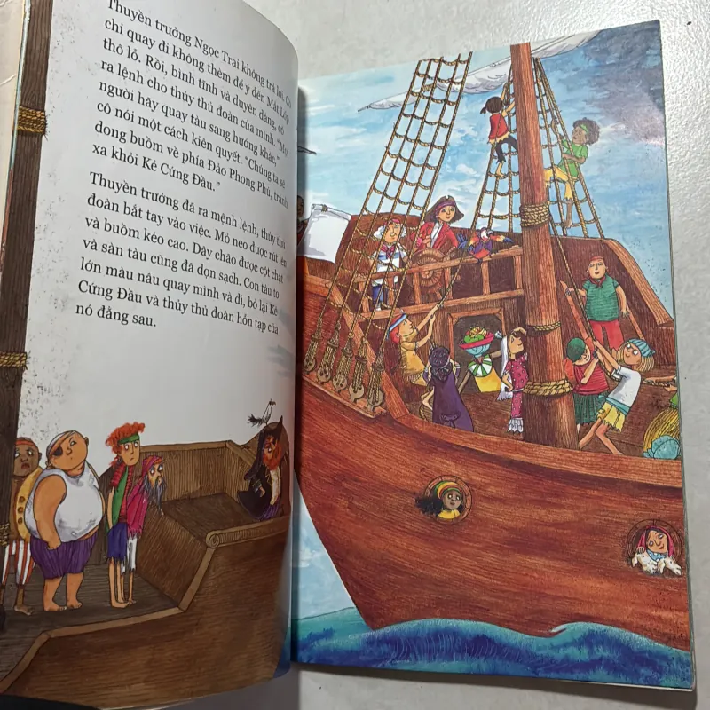 Thuyền trưởng cướp biển - gái tài như trai - Jayneen Sanders 759376