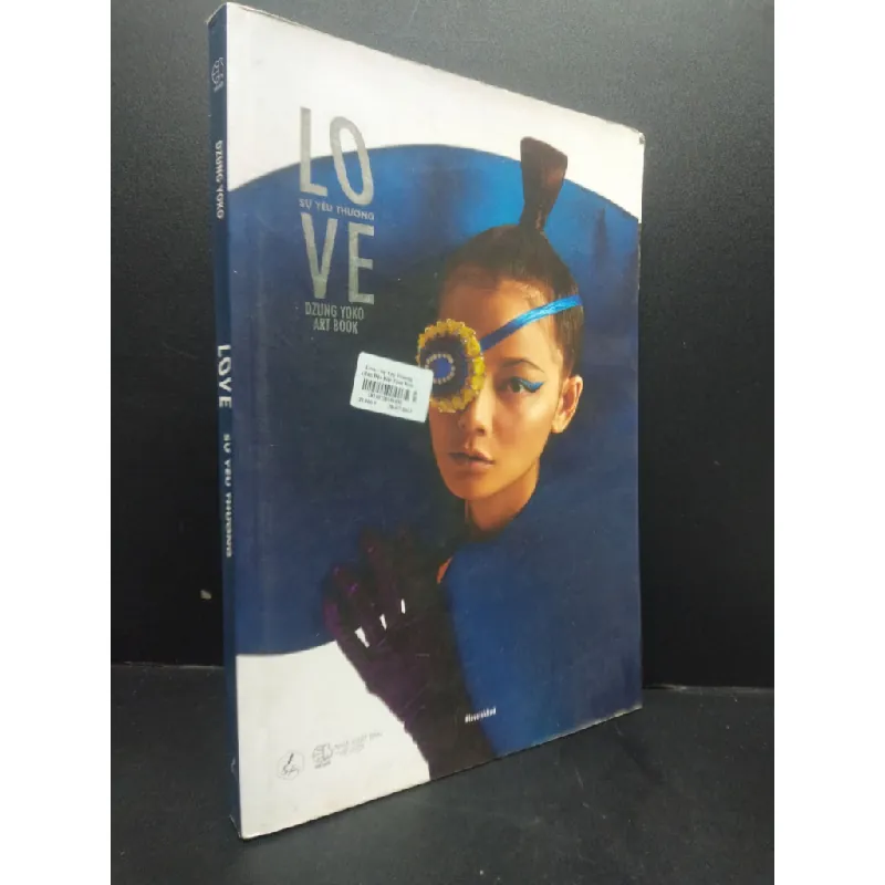 [Sách Cũ SCGR] Love sự yêu thương mới 90% bẩn nhẹ 2018 HCM2405 Dzung Yoko TẠP CHÍ, THIẾT KẾ, THỜI TRANG 681055