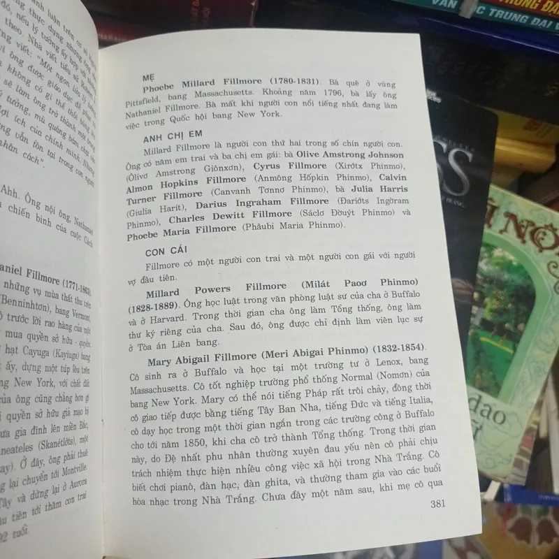 42 Đời Tổng Thống Hoa Kỳ- William A Degregorio 607611