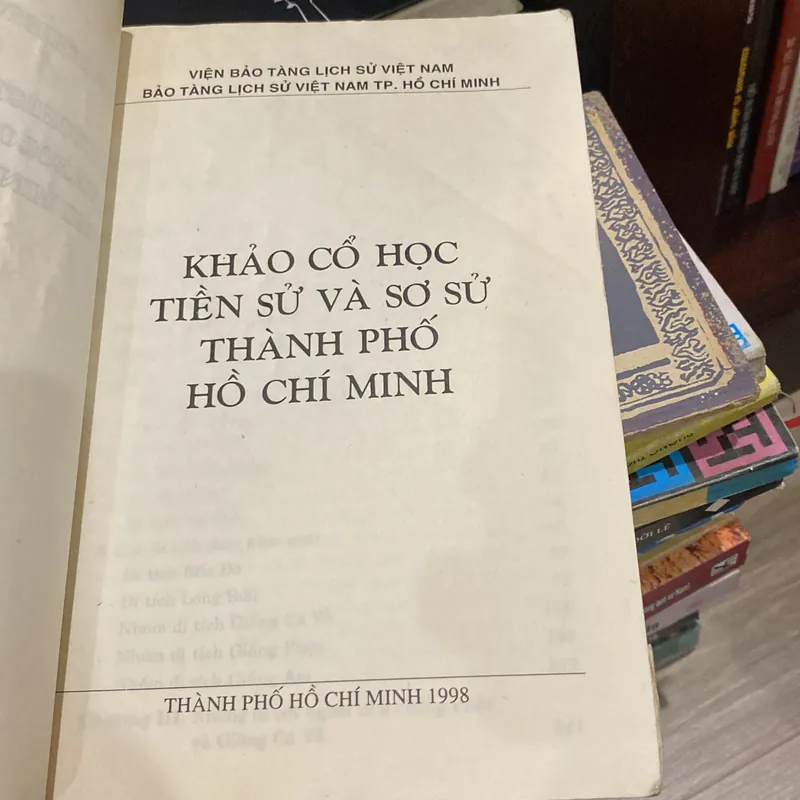 KHẢO CỔ HỌC TIỀN SỬ & SƠ SỬ THÀNH PHỐ HỒ CHÍ MINH (XB 1998) 568882